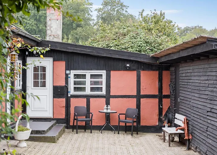 Dom wakacyjny Awesome In With Sauna Augustenborg